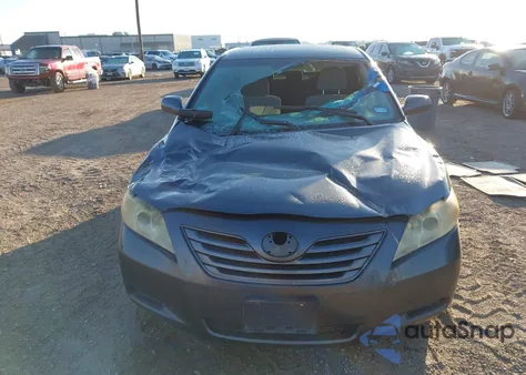 2007 Toyota Camry Le z USA, uszkodzony, nr VIN 4T1BE46KX7U711813